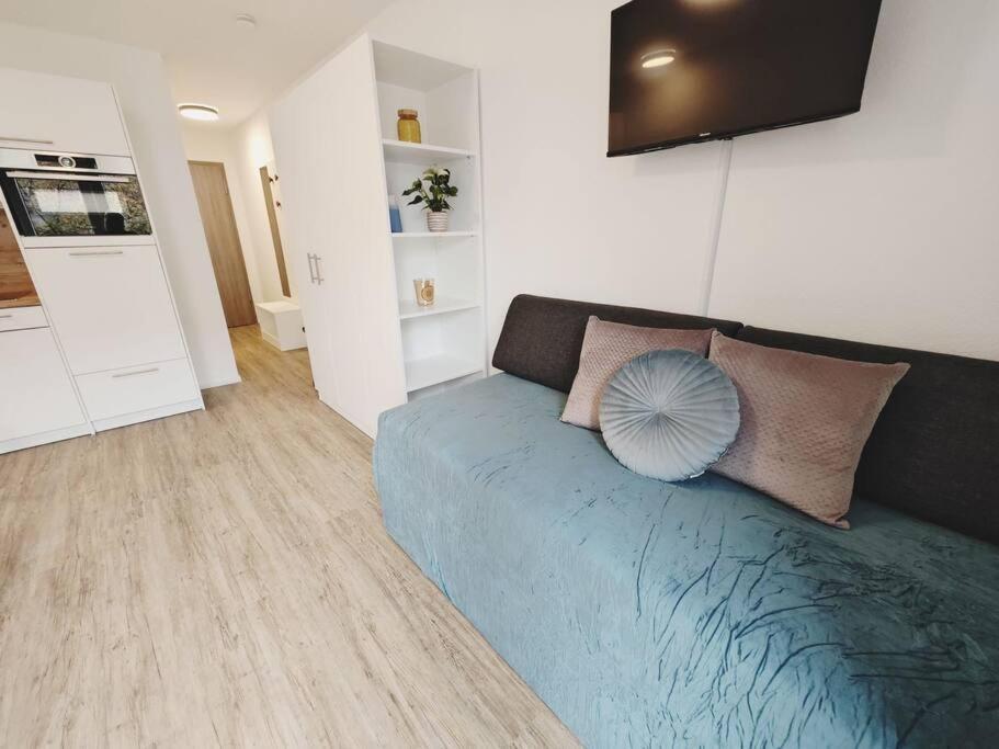 Ticasa Wave-Zentral-Outlet-Aufzug-Stylisch-Unique Метцинген Экстерьер фото